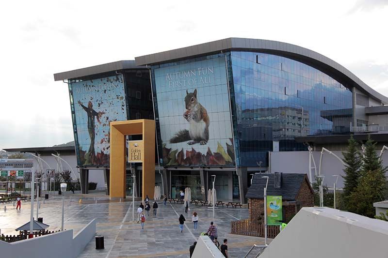 The International Broadcast Centre built for Athens 2004 is now a successful shopping centre ©I. Mavrakis & Partners S.A
