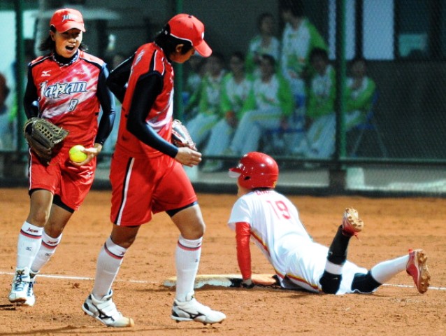 Japan have made an impressive start to the defence of their Women's World Softball Championship title ©AFP/Getty Images