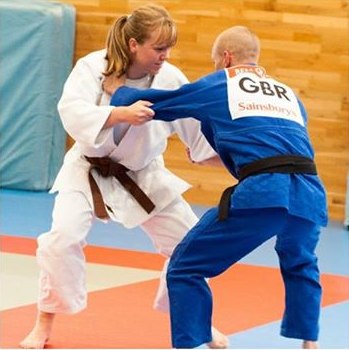 Judoka Ben Quilter demonstrating his sport during the camp ©ParalympicsGB