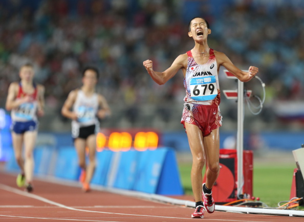 Minoru Onogawa of Japan won the men's 10,000m race walk ©Getty Images