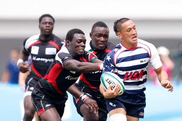 Sione Masoe of the United States could not stop Kenya winning their rugby sevens match 22-12 ©Getty Images