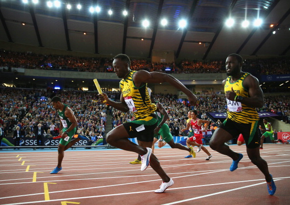 Usain Bolt led Jamaica to victory in the 4 x 100m relay heat ©Getty Images