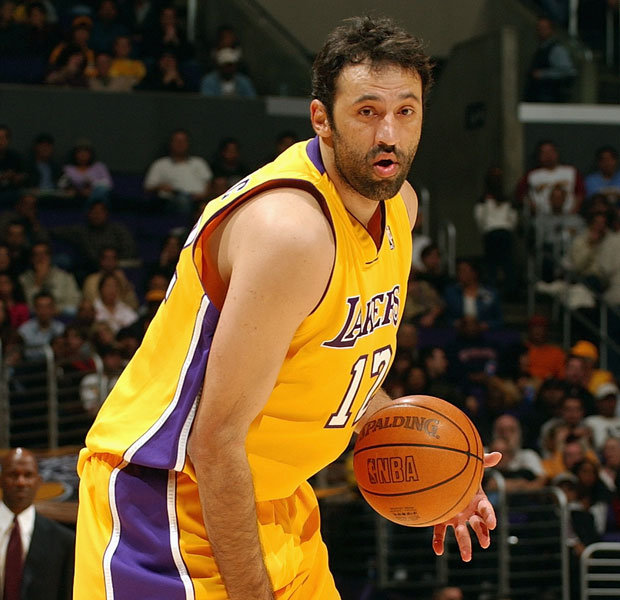 Vlade Divac became President of the Serbian Olympic Committee after a successful career in the NBA with the Charlotte Hornets, Los Angeles Lakers and Sacramento Kings ©Getty Images