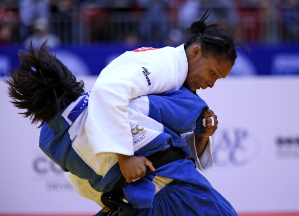 Colombia's Yuri Alvear claimed her third world title with victory over Japan's Karen Nunira in the under-70kg category ©IJF