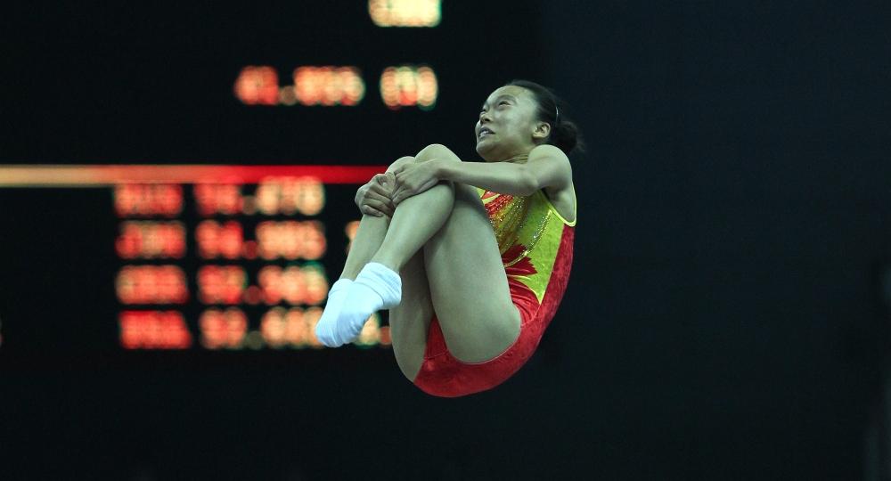 China's Zhu Xueying won gold in the women's trampoline ©Nanjing 2014