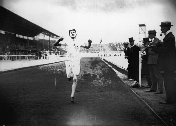 Wyndham Halswelle wins the 1908 Olympic 400m title in the re-run final which his US opponents boycotted after one of their number, John Carpenter, had been disqualified for obstruction. Captain Halswelle was killed by a sniper in 1915 as he attempted to rescue a fellow officer from no-man's-land during the Battle of Neuve Chapelle in France ©Hulton Archive/Getty Images