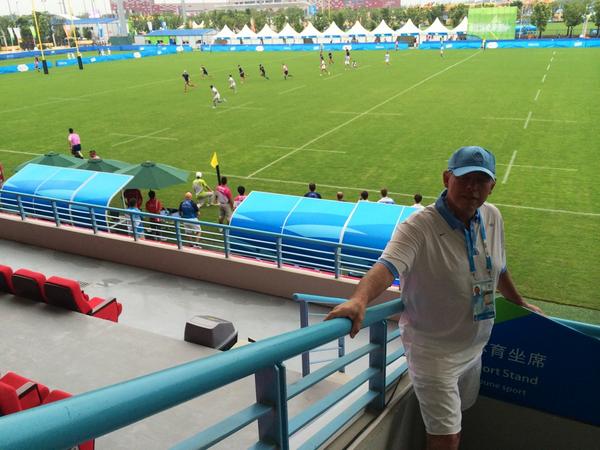 Gerardo Werthein takes a selfie at the rugby sevens ©Twitter