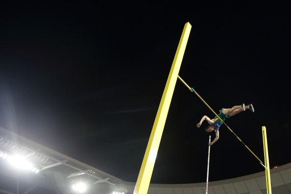 Bruno Germano Spinelli of Brazil launched himself over the bar in qualifying for the men's pole vault final ©Getty Images