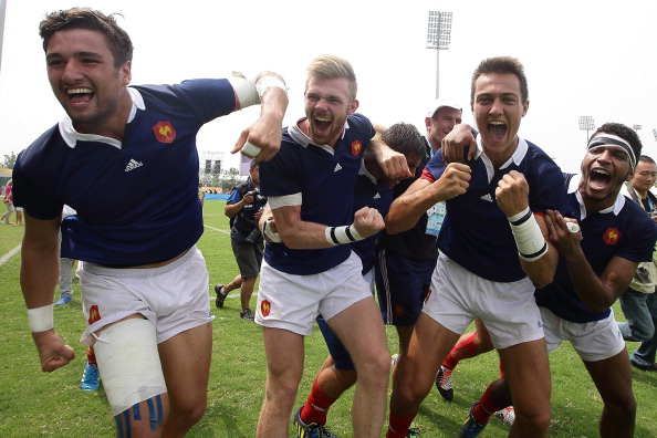 France celebrate their victory over Argentina to claim rugby sevens glory ©Getty Images