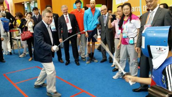 IOC President Thomas Bach doing what he does best ©Twitter