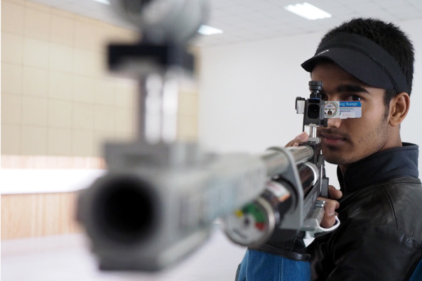 Prashant Prashant of India during the 10m air rifle mixed international teams quarter-finals ©Getty Images