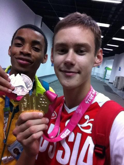 High jump medalists Danil Lysenko and Shemaiah James ©Twitter