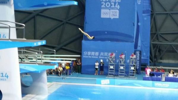 We're coming into the closing stages of the mixed internationl team diving competition ©Twitter