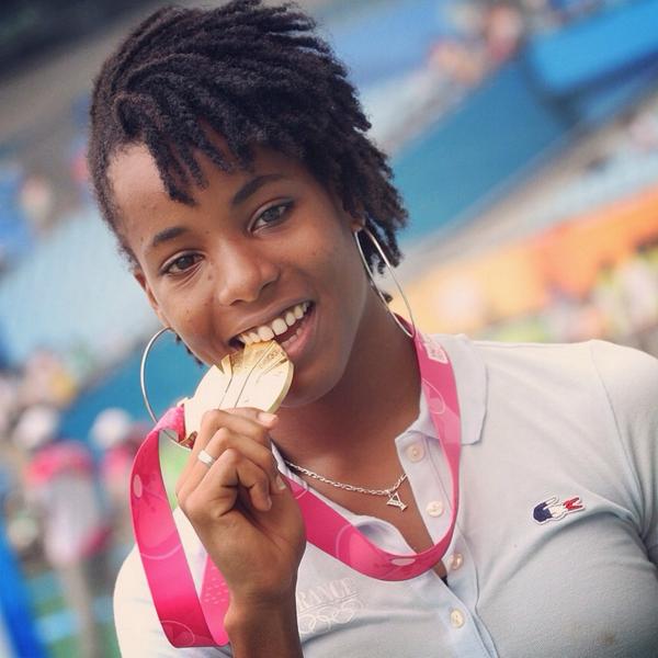 Yanis Esmeralda David with her gold from the triple jump ©Twitter