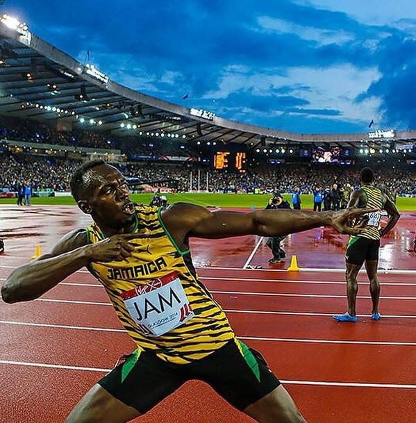 Usain Bolt went through his full repertoire during his marathon lap of honour after the 4x100m relay ©Instagram