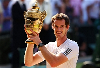 Andy Murray celebrates his Wimbledon success in 2013 ©Getty Images