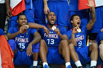 France celebrate winning the bronze medals at the FIBA Basketball World Cup  ©Getty Images