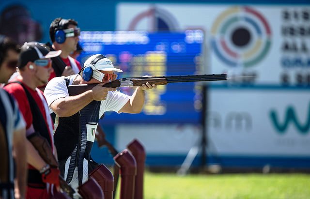 Giovanni Pellielo dedicated his bronze medal in Granada to his father who died last year ©ISSF