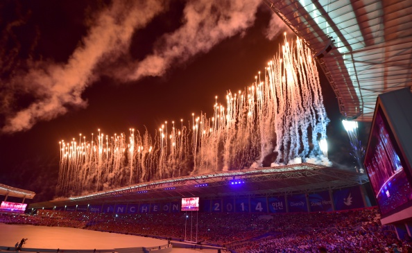 A cascade of fireworks gets proceedings underway ©AFP/Getty Images
