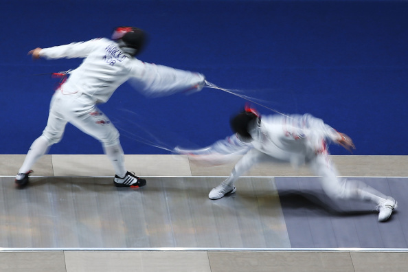 Jung Jin-sun en route to winning the all South Korean epee final ©Getty Images