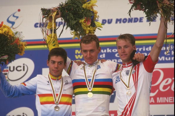 Kurt-Asle Arvesen (centre) was the last Norweigan to win the under-23 men's road race in 1997 ©Getty Images