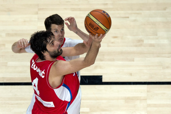 Miloš Teodosić led the scoring for Serbia as he netted 24 points to help his side to victory over France and a place in the FIBA World Cup final ©Getty Images