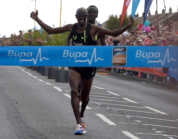 Mo Farah wins the men's title at the 2014 Great North Run ©Getty Images