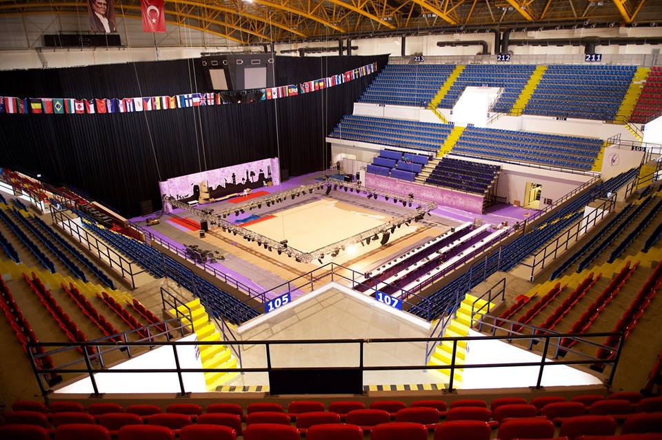 More than 300 gymnasts will compete at the World Championships in the İzmir Halkapınar Sport Hall ©FIG/Facebook
