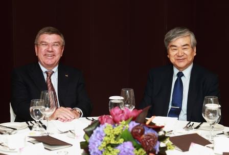 Thomas Bach meeting with Pyeongchang 2018 chairman Yang Ho Cho ©Pyeongchang 2018