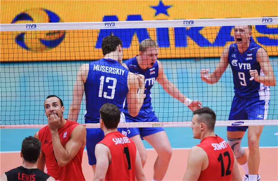 Russia outmanoeuvred Canada in straight sets at the Volleyball World Championship in Poland ©Poland 2014/FIVB