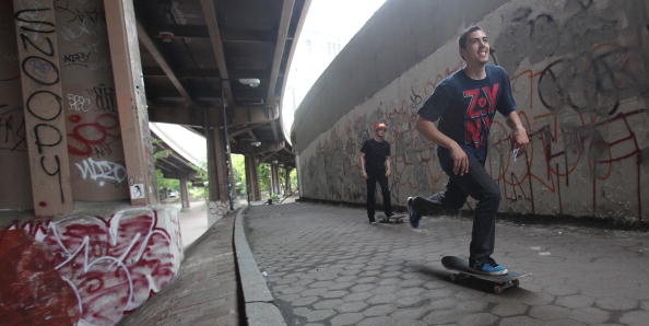 Skateboarders under Brooklyn Bridge in New York in 2010. Gary Ream, President of the International Skateboarding Federation, says music plays a crucial part in the promotion of this lifestyle sport ©Getty Images