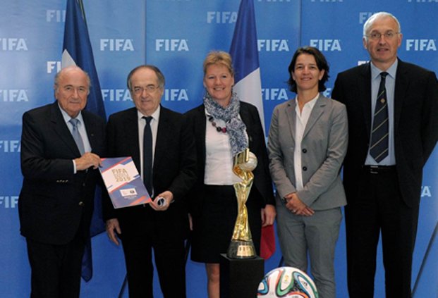 French Football Federation President Noel Le Graet, pictured next to Sepp Blatter, claims female football would be massively boosted by hosting the 2019 Women's World Cup ©FFF