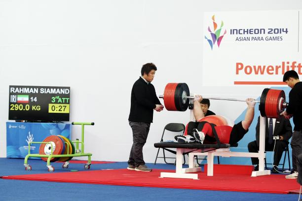 Iranian Siamand Rahman demonstrated why he is the strongest Paralympian in the world by lifting 292kg to claim gold ©Incheon 2014 
