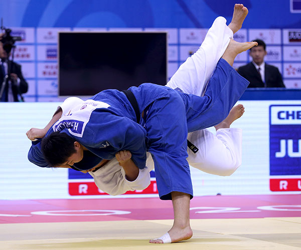 Harasawa Hisayoshi took just 15 seconds to win gold on the final day of the Qingdao Grand Prix ©IJF