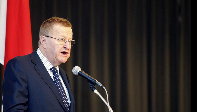 John Coates has urged Tokyo 2020 to consider holder events further afield in order to save costs ©Tokyo 2020/Shugo Takemi
