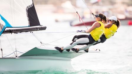 Alex Maloney and Molly Meech hone in on 49erFX gold ©Pedro Martinez/Sailing Energy/ISAF