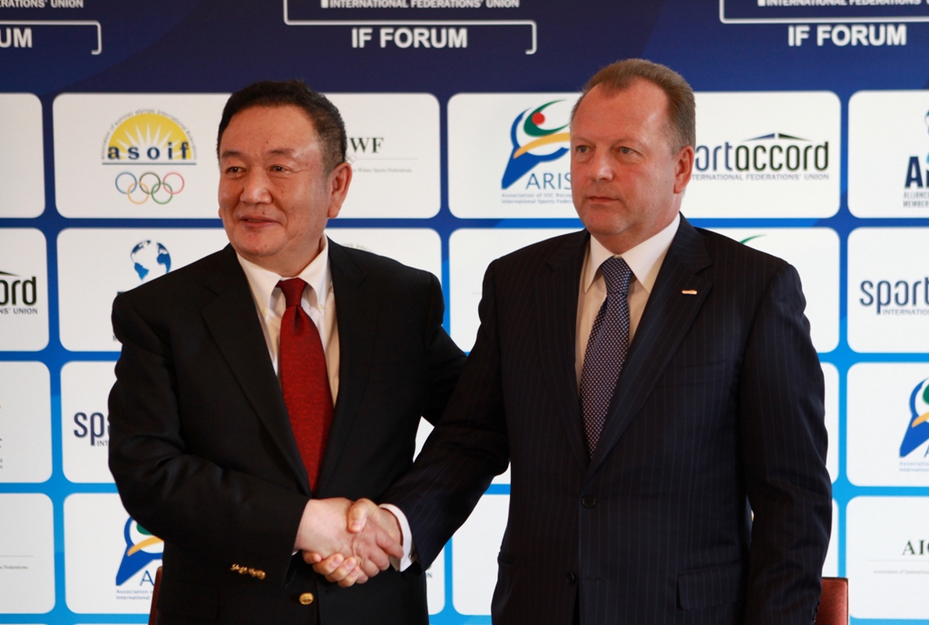 Taishan Sports Industry Group chairman Bian Zhi Lang and SportAccord President Marius Vizer after signing their four-year deal