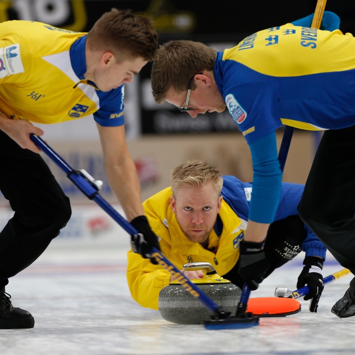 Sweden's men are through to the playoffs at the European Curling Championships in Switzerland ©WCF/Richard Gray