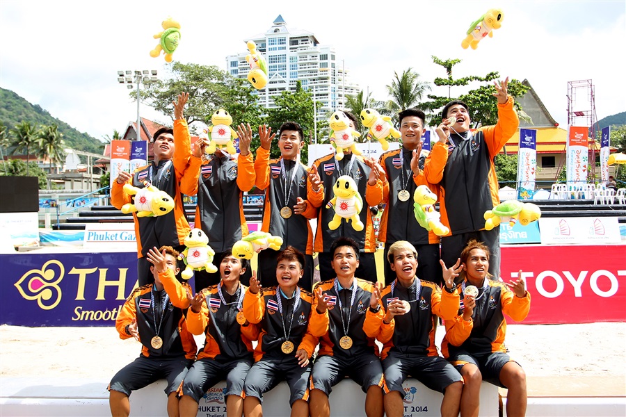 Thailand also celebrate their sepak takraw double on the final day ©Phuket 2014