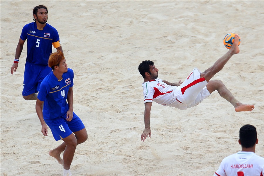 Thailand suffered a rare setback when beaten by Iran in beach soccer ©Phuket 2014