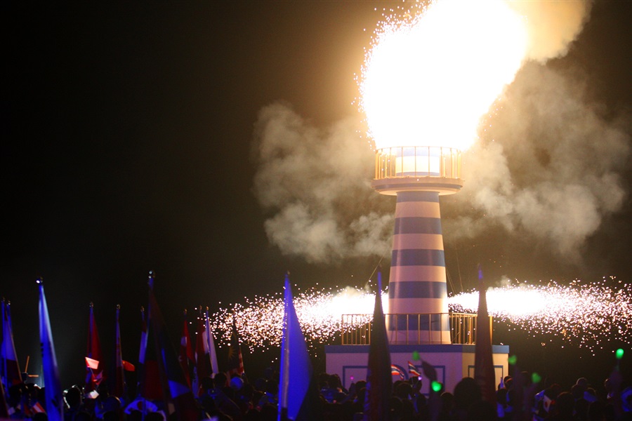 The Phuket 2014 Flame before being extinguished to close the Ceremony and the Games ©Phuket 2014