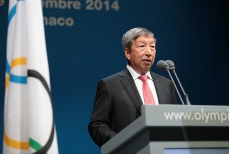 IOC Finance Commission chairman Ser Miang Ng of Singapore speaking about the Olympic TV Channel ©IOC