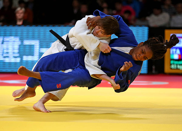 It took just seconds for Tina Trstenjak to secure the women's under 63kg gold medal as she defeated Edwige Gwend ©IJF