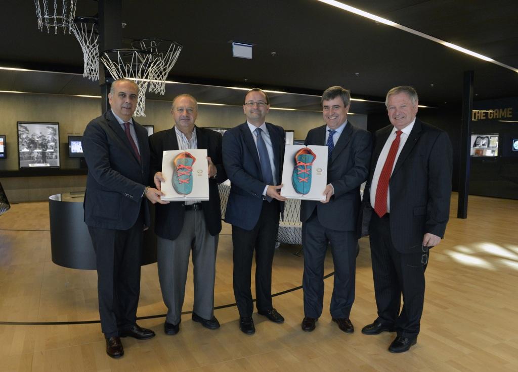 Spain submitted their candidature for the 2018 FIBA Women's Basketball World Cup having successfully hosted the men's tournament earlier this year ©FIBA