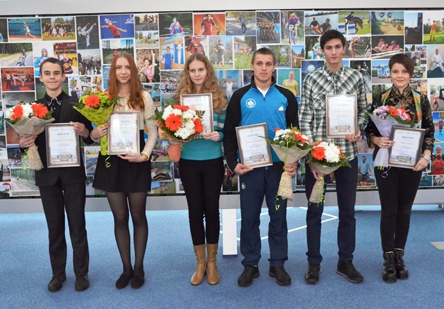 The top three boys and girls from more than 410 applicants were invited to the ceremony ©Belarus NOC
