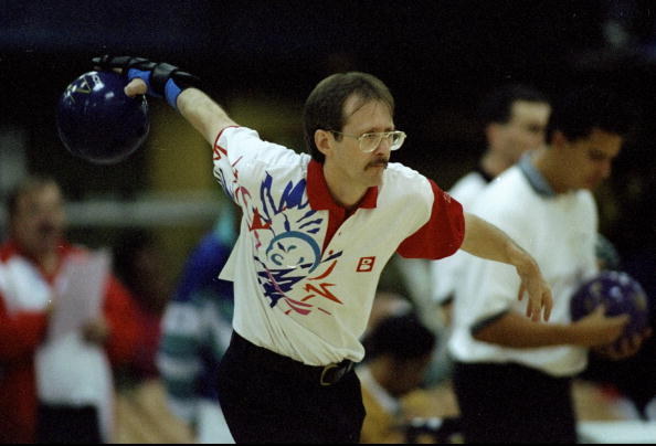 England's Richard Wood takes part in the ten pin bowling at the 1998 Commonwealth Games in Kuala Lumpur ©Getty Images