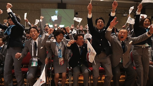 Tokyo celebrate being awarded the 2020 Olympics and Paralympics at the IOC Session in Buenos Aires in September 2013 ©AFP/Getty Images