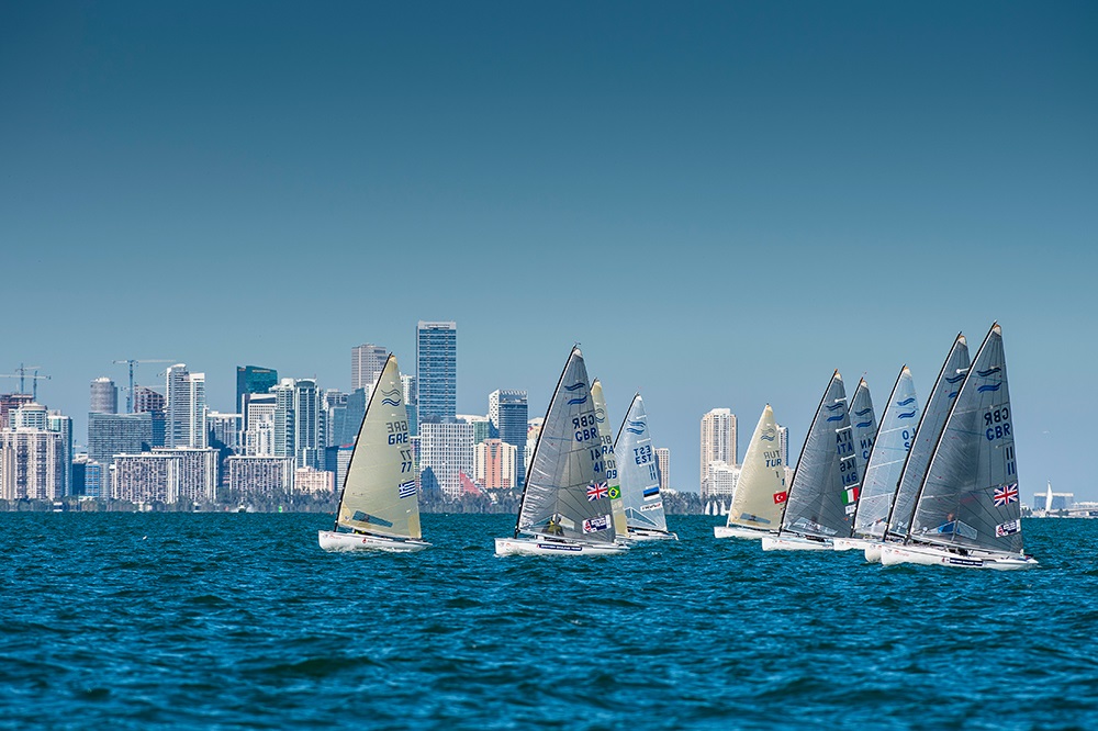 Finn fleet in front of the City of Miami ©ISAF