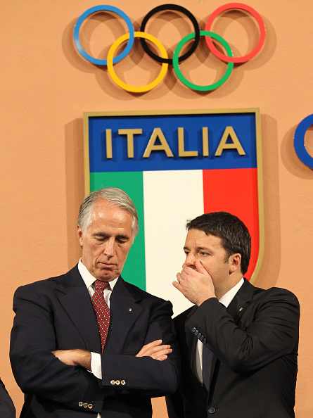 Italian Prime Minister Matteo Renzi and Italian National Olympic Committee President Giovanni Malagò will meet with Bach in Davos next week to talk about Rome's 2024 Olympic bid ©Getty Images