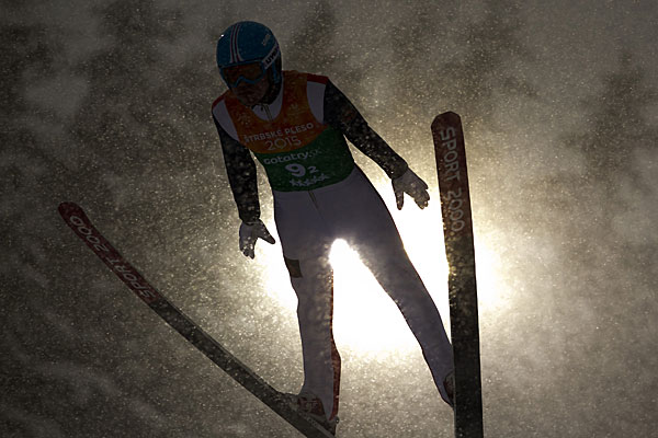 Japan inflicted a rare defeat on Russia in the mixed team ski jumping competition ©FISU